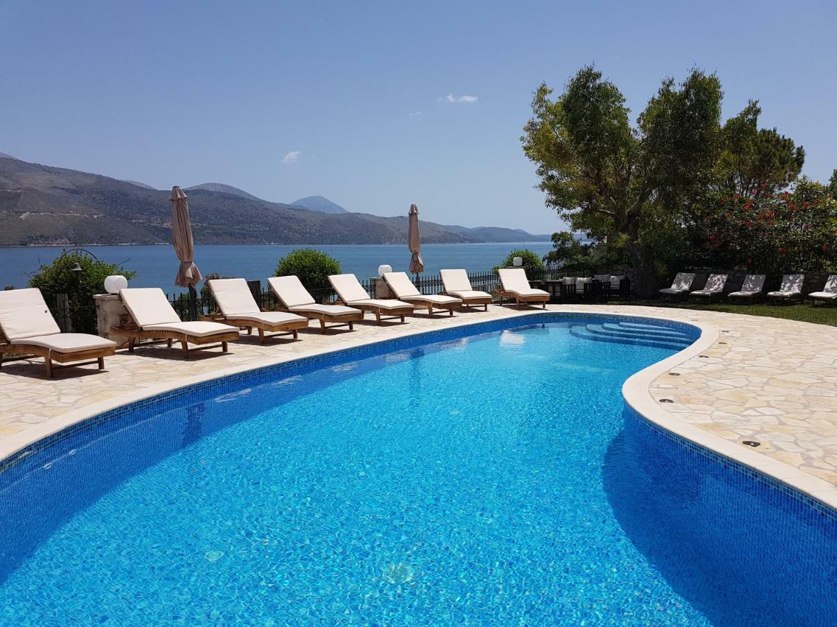 Lazaratos Hotel Kouvalata Extérieur photo